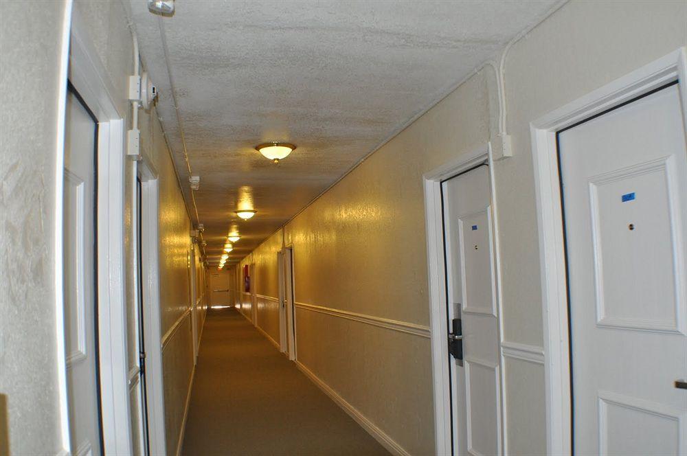 Super 8 By Wyndham Las Vegas North Strip/Fremont St. Area Eksteriør billede